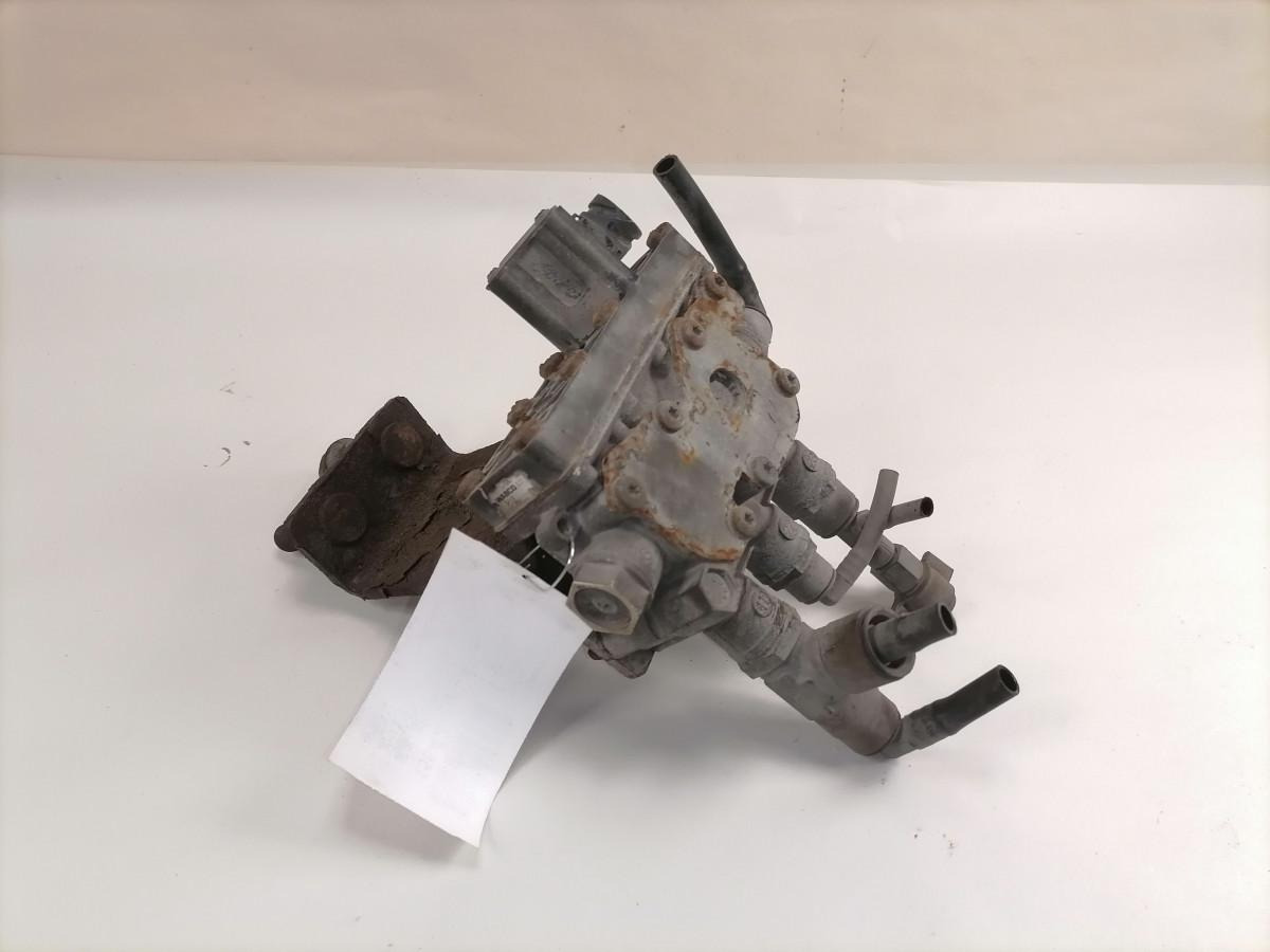 Volvo Air suspension control valve, ECAS 20734168 - Válvula de freno para Camión: foto 2 Volvo Air suspension control valve, ECAS 20734168 - Válvula de freno para Camión: foto 2