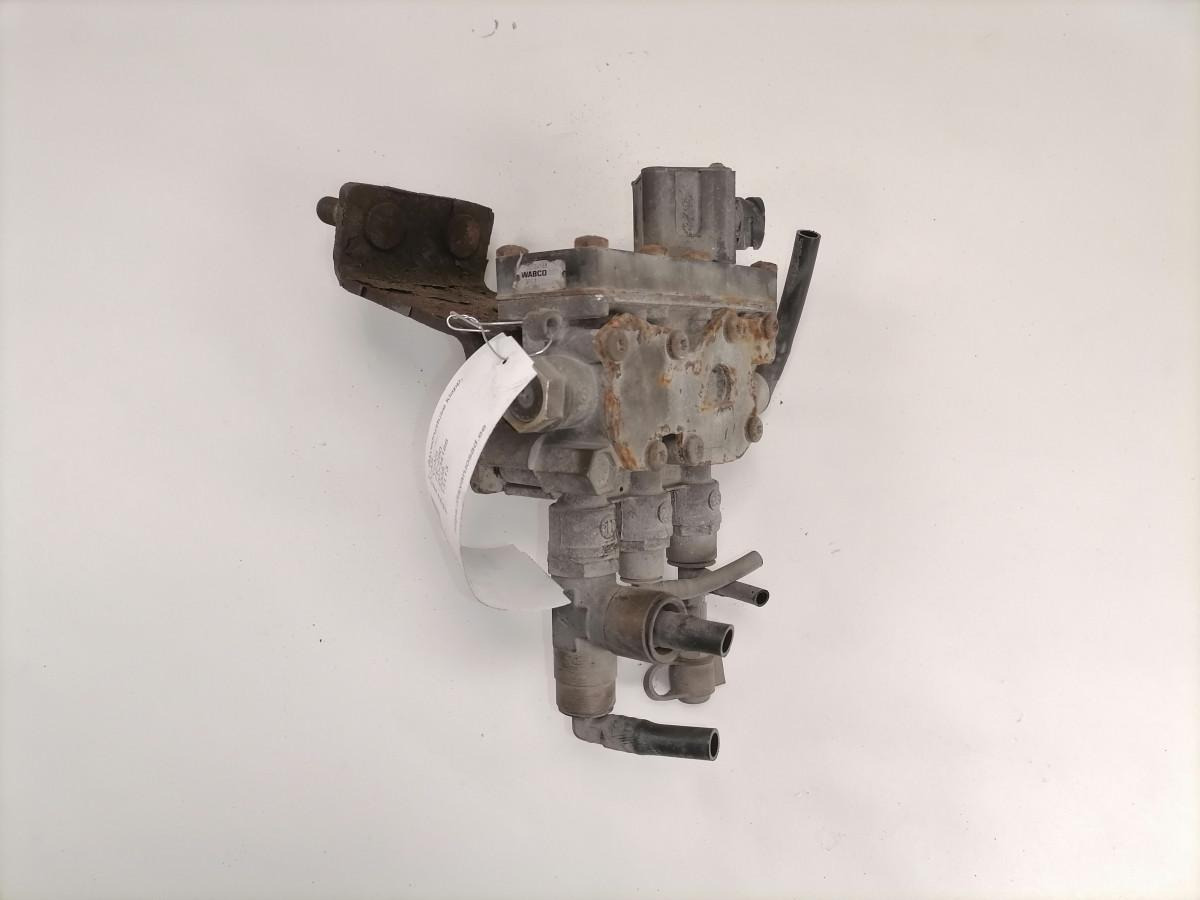 Volvo Air suspension control valve, ECAS 20734168 - Válvula de freno para Camión: foto 4 Volvo Air suspension control valve, ECAS 20734168 - Válvula de freno para Camión: foto 4