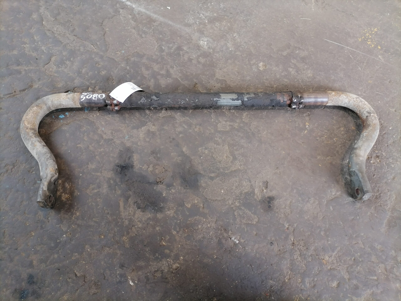 Volvo Anti-roll bar 1075683 - Barra estabilizadora para Camión: foto 2 Volvo Anti-roll bar 1075683 - Barra estabilizadora para Camión: foto 2