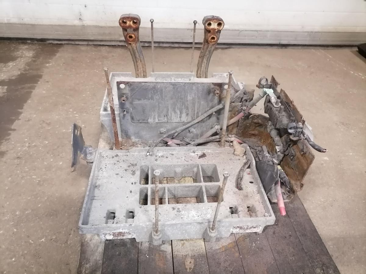 Volvo Battery box 22003951 - Acumulador para Camión: foto 2 Volvo Battery box 22003951 - Acumulador para Camión: foto 2