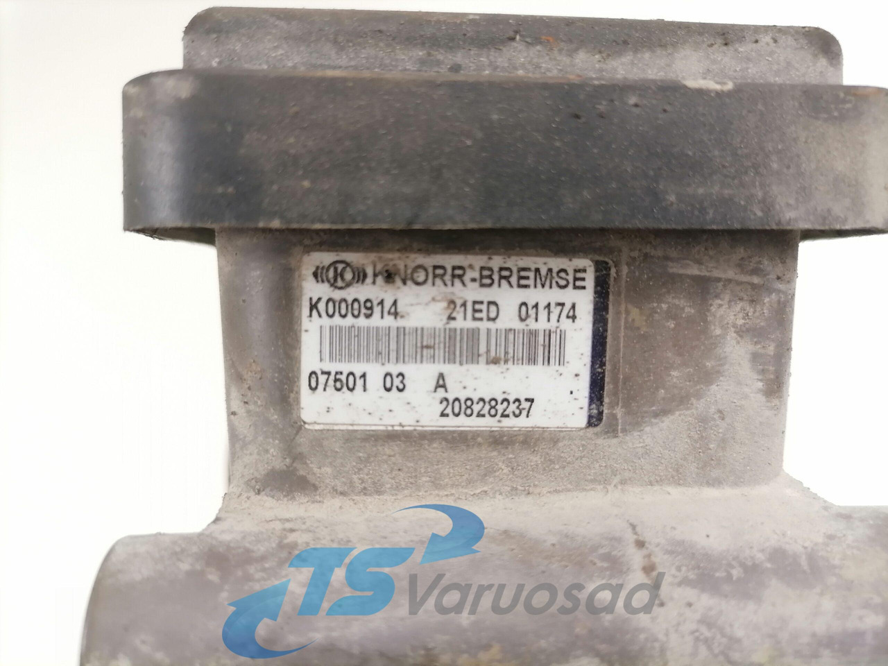 Volvo EBS brake valve 20828237 - Válvula de freno para Camión: foto 2 Volvo EBS brake valve 20828237 - Válvula de freno para Camión: foto 2