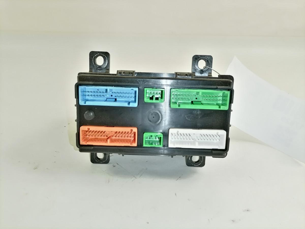 Volvo Ecu, VECU 21720464 - Unidad de control para Camión: foto 3 Volvo Ecu, VECU 21720464 - Unidad de control para Camión: foto 3