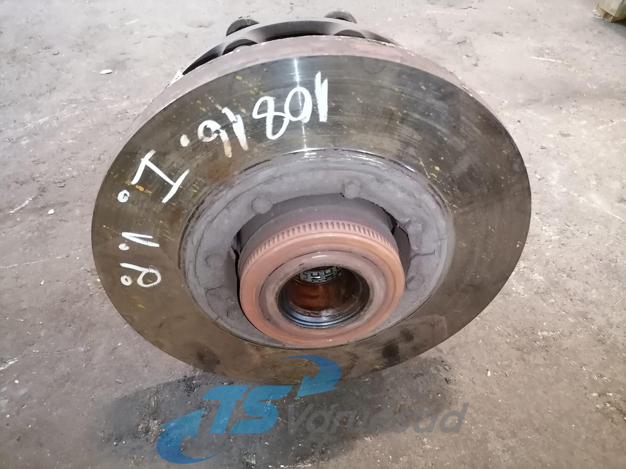 Volvo First wheel hub 1026798 - Cubo para Camión: foto 4 Volvo First wheel hub 1026798 - Cubo para Camión: foto 4