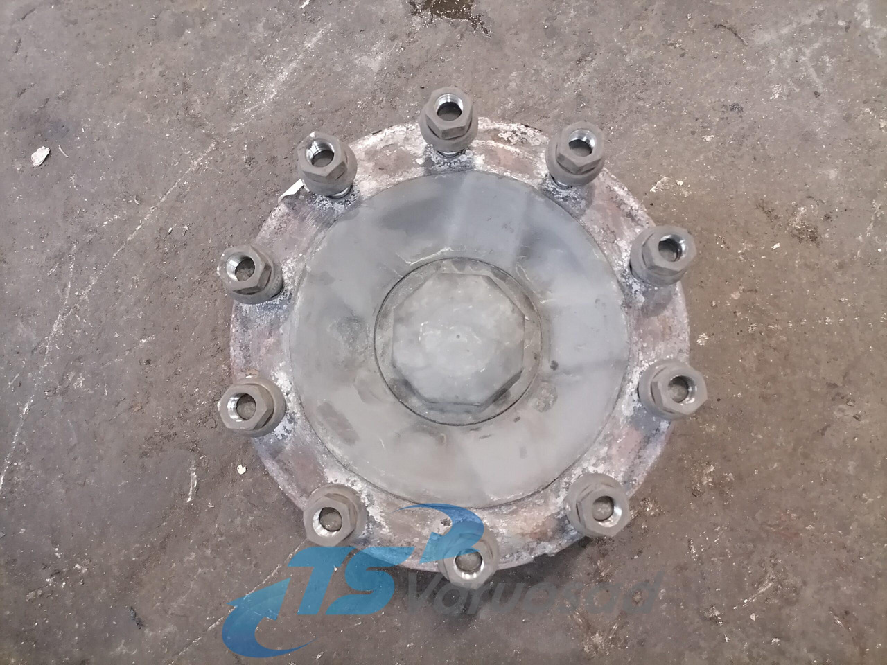 Volvo First wheel hub 1026798 - Cubo para Camión: foto 2 Volvo First wheel hub 1026798 - Cubo para Camión: foto 2