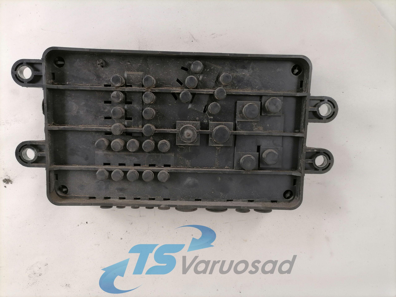Volvo Fuse box 21717590 - Fusible para Camión: foto 3 Volvo Fuse box 21717590 - Fusible para Camión: foto 3