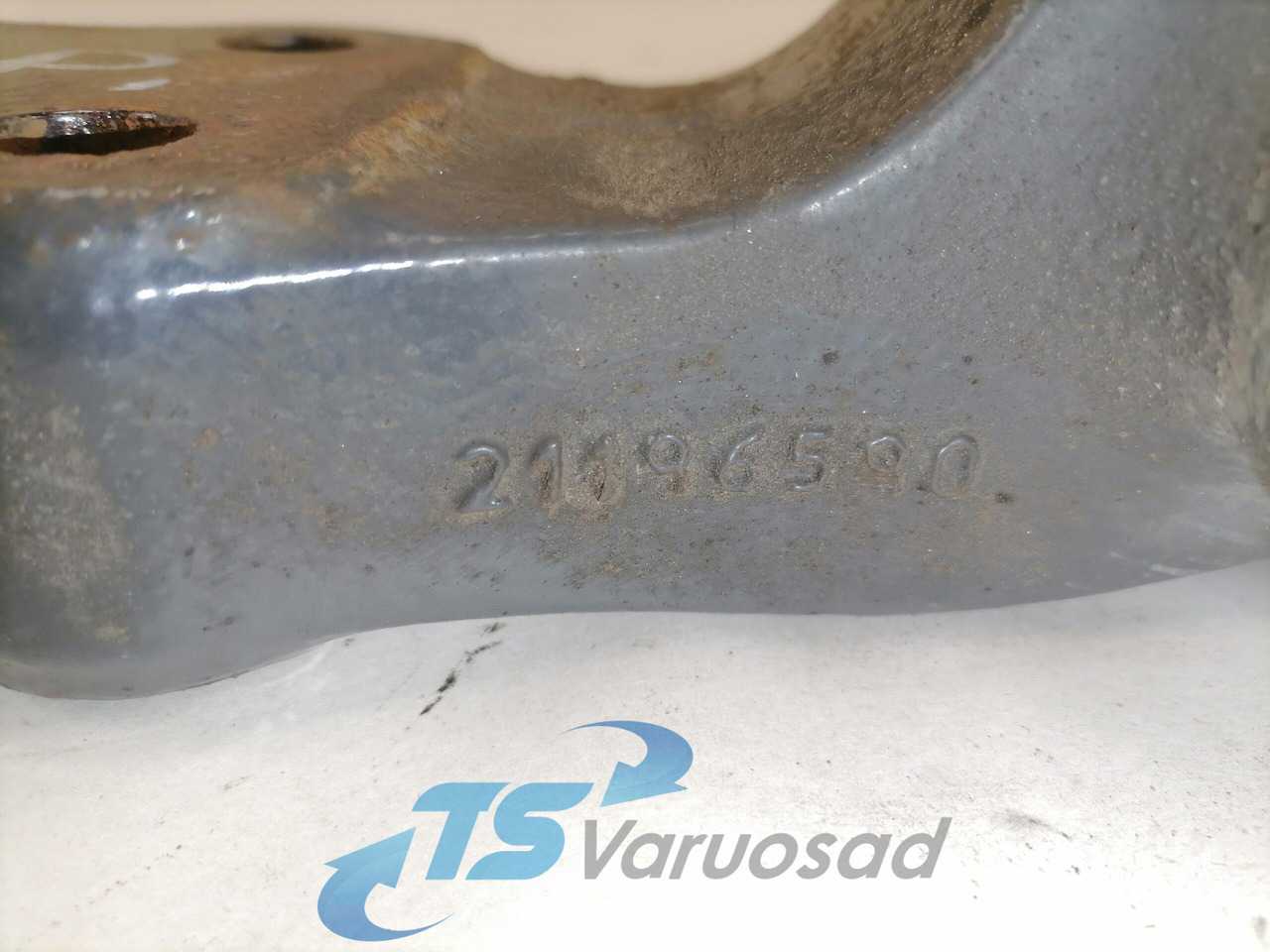 Volvo Kabiini kandur, tagumine 21196590 - Suspensión de cabina para Camión: foto 4 Volvo Kabiini kandur, tagumine 21196590 - Suspensión de cabina para Camión: foto 4