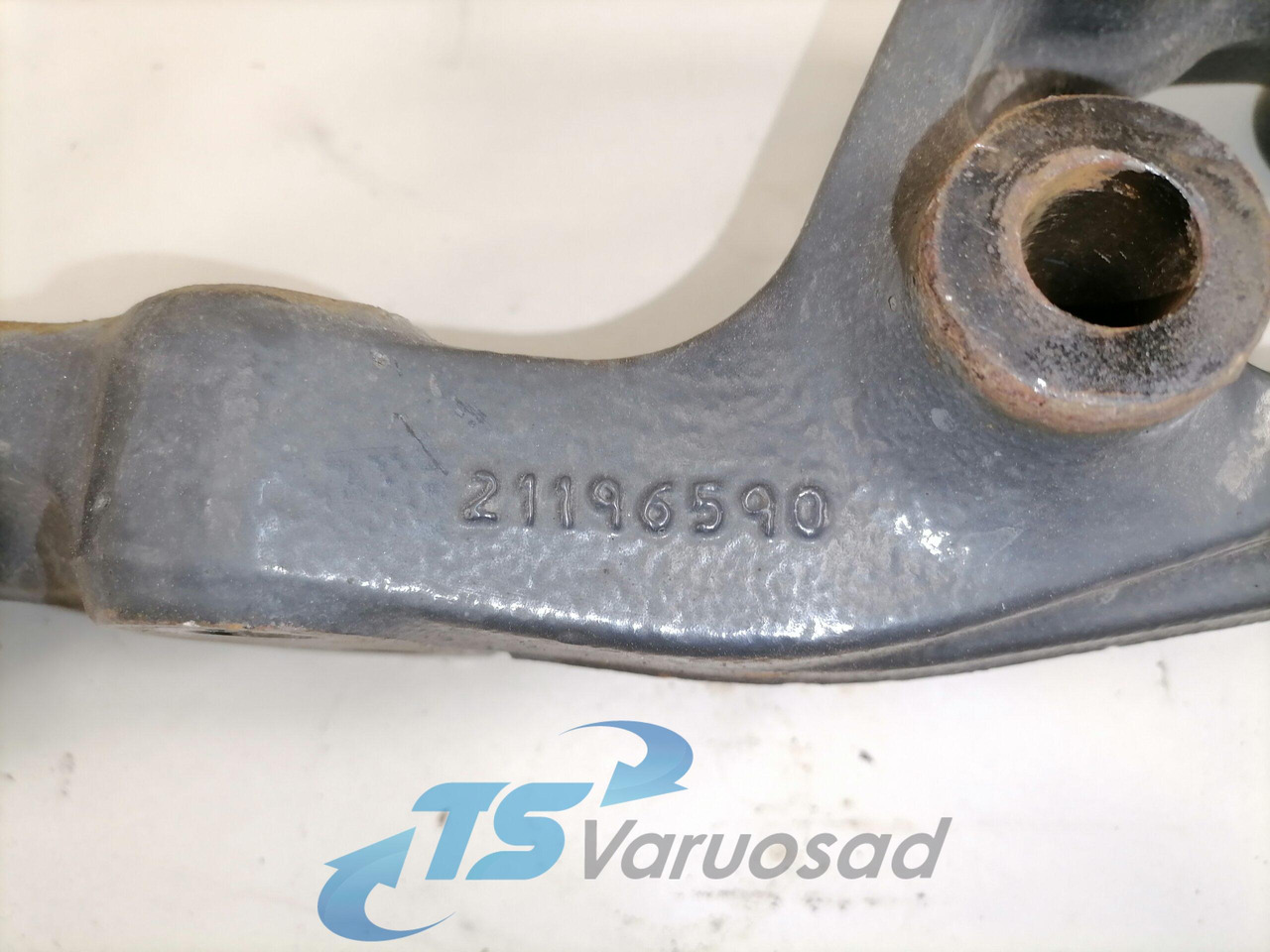 Volvo Kabiini kandur, tagumine 21196590 - Suspensión de cabina para Camión: foto 2 Volvo Kabiini kandur, tagumine 21196590 - Suspensión de cabina para Camión: foto 2