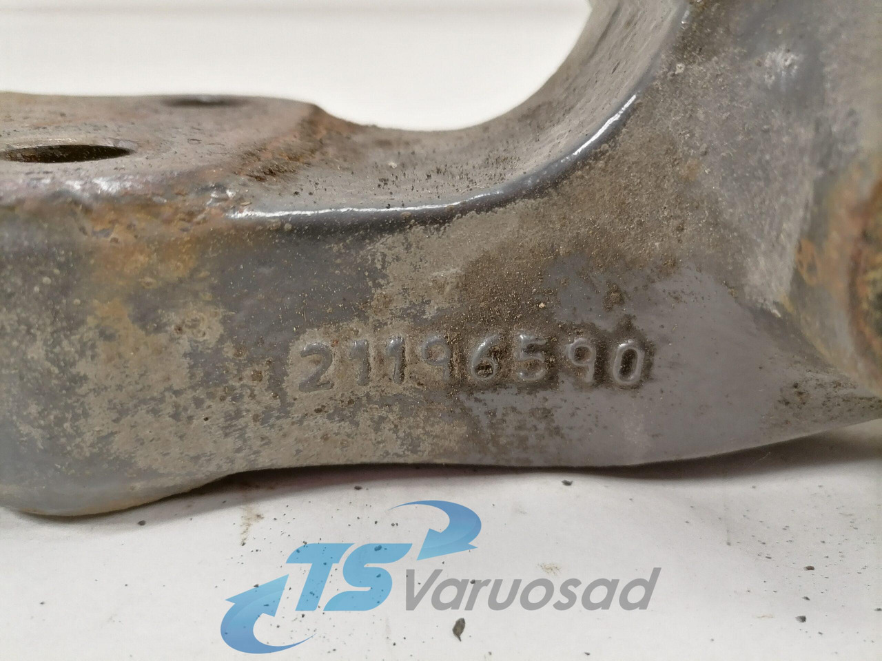 Volvo Kabiini kandur, tagumine 21196590 - Suspensión de cabina para Camión: foto 4 Volvo Kabiini kandur, tagumine 21196590 - Suspensión de cabina para Camión: foto 4