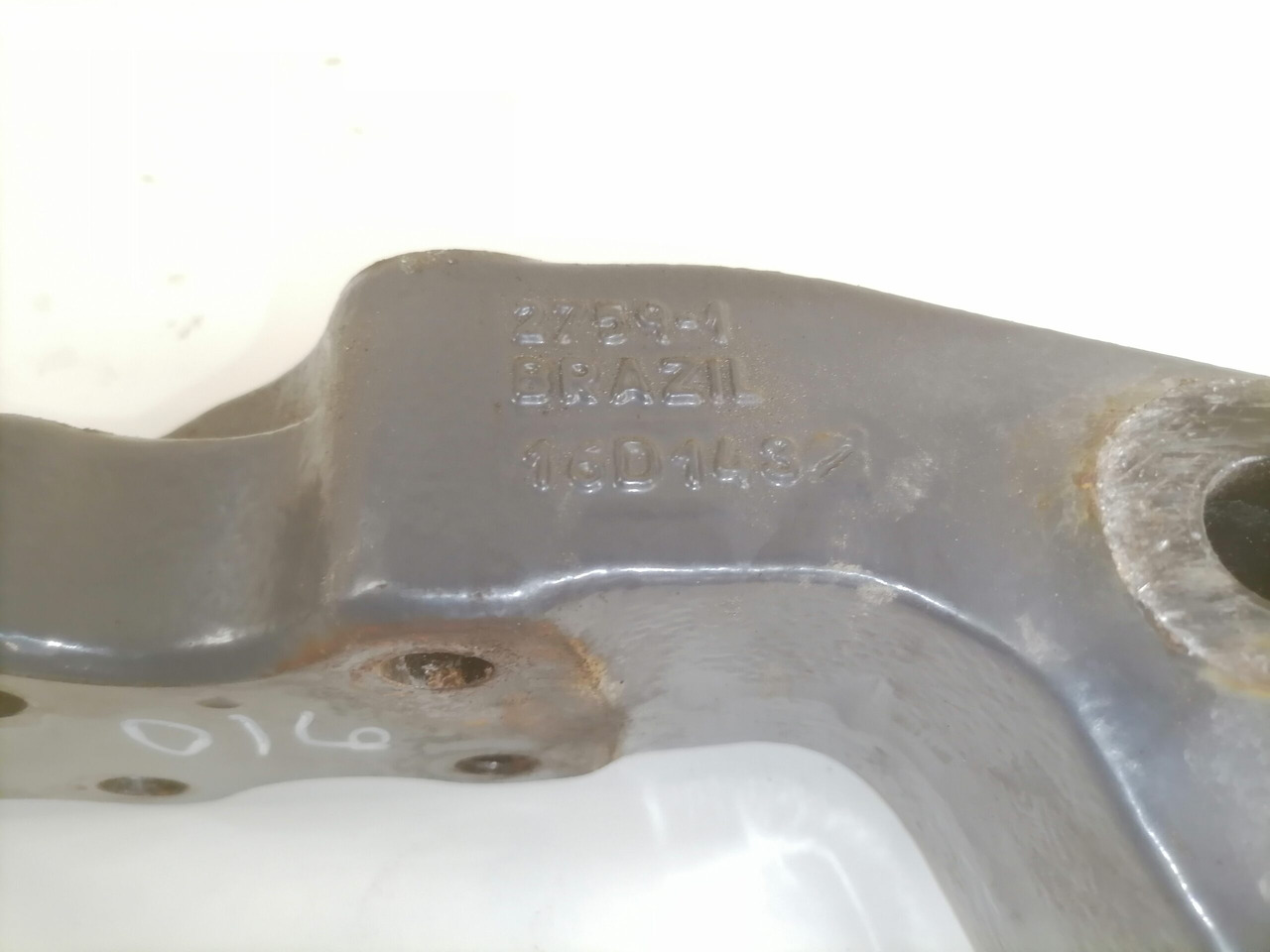 Volvo Kabiini kandur, tagumine 21647361 - Suspensión de cabina para Camión: foto 4 Volvo Kabiini kandur, tagumine 21647361 - Suspensión de cabina para Camión: foto 4