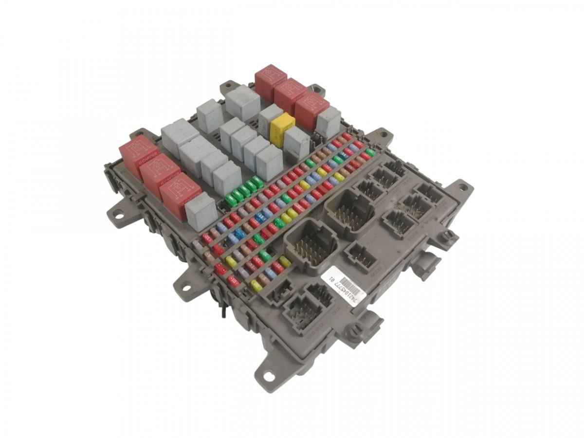 Volvo Kaitsmepaneel 7421045777 - Fusible para Camión: foto 1 Volvo Kaitsmepaneel 7421045777 - Fusible para Camión: foto 1