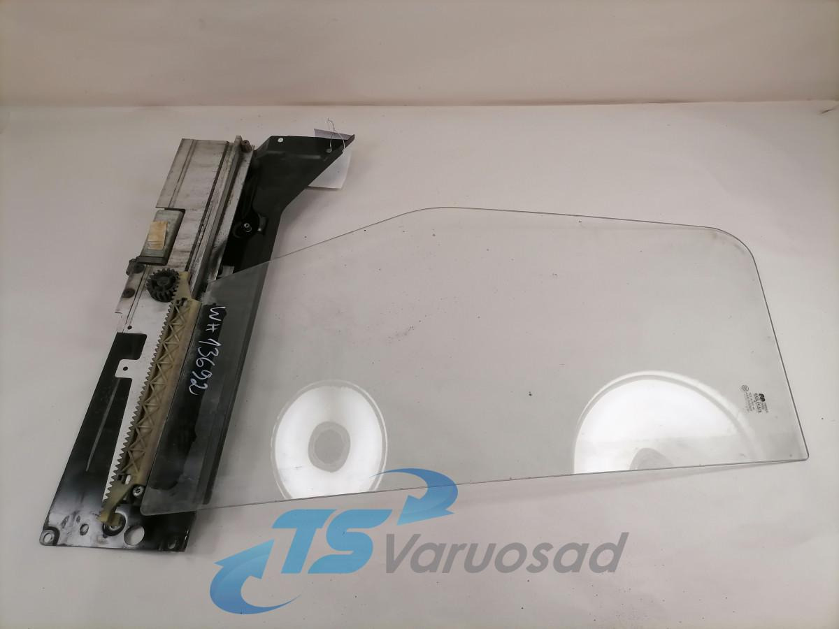 Volvo Küljeklaas, parem 20862570 - Ventana y piezas para Camión: foto 3 Volvo Küljeklaas, parem 20862570 - Ventana y piezas para Camión: foto 3