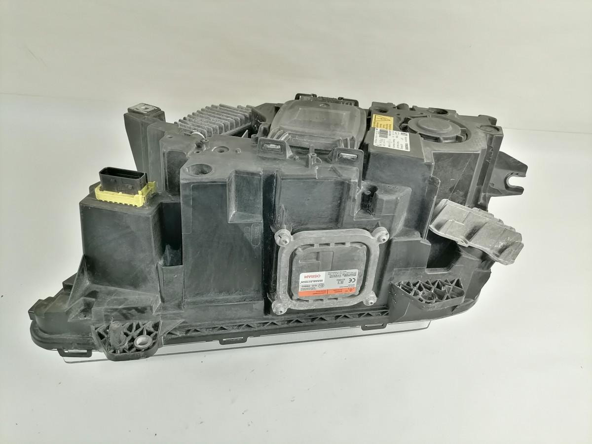 Volvo Light 22239247 - Luz/ Iluminación para Camión: foto 4 Volvo Light 22239247 - Luz/ Iluminación para Camión: foto 4