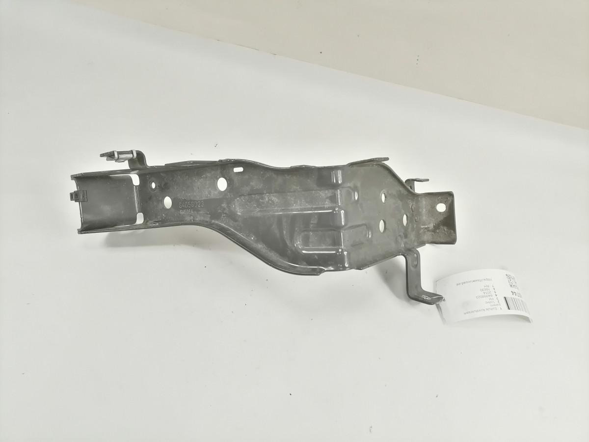 Volvo Light bracket 84058023 - Luz/ Iluminación para Camión: foto 3 Volvo Light bracket 84058023 - Luz/ Iluminación para Camión: foto 3