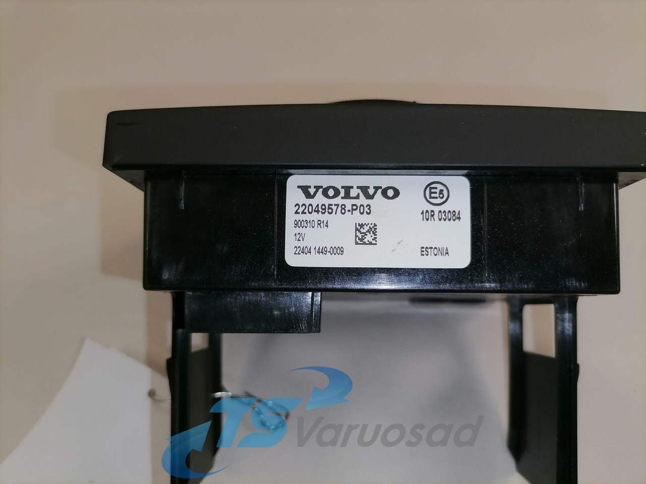 Volvo Lüliti, salongi valgustus 22049578 - Cabina para Camión: foto 3 Volvo Lüliti, salongi valgustus 22049578 - Cabina para Camión: foto 3