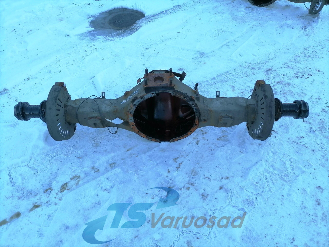 Volvo Rear axel housing 20836854 - Eje y piezas para Camión: foto 1 Volvo Rear axel housing 20836854 - Eje y piezas para Camión: foto 1