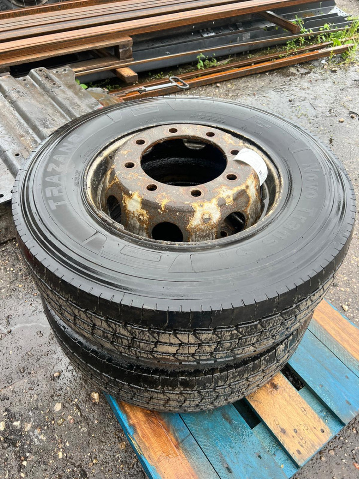 Volvo Trazano 285/70R19.5 28570R195 - Neumáticos y llantas para Camión: foto 1 Volvo Trazano 285/70R19.5 28570R195 - Neumáticos y llantas para Camión: foto 1