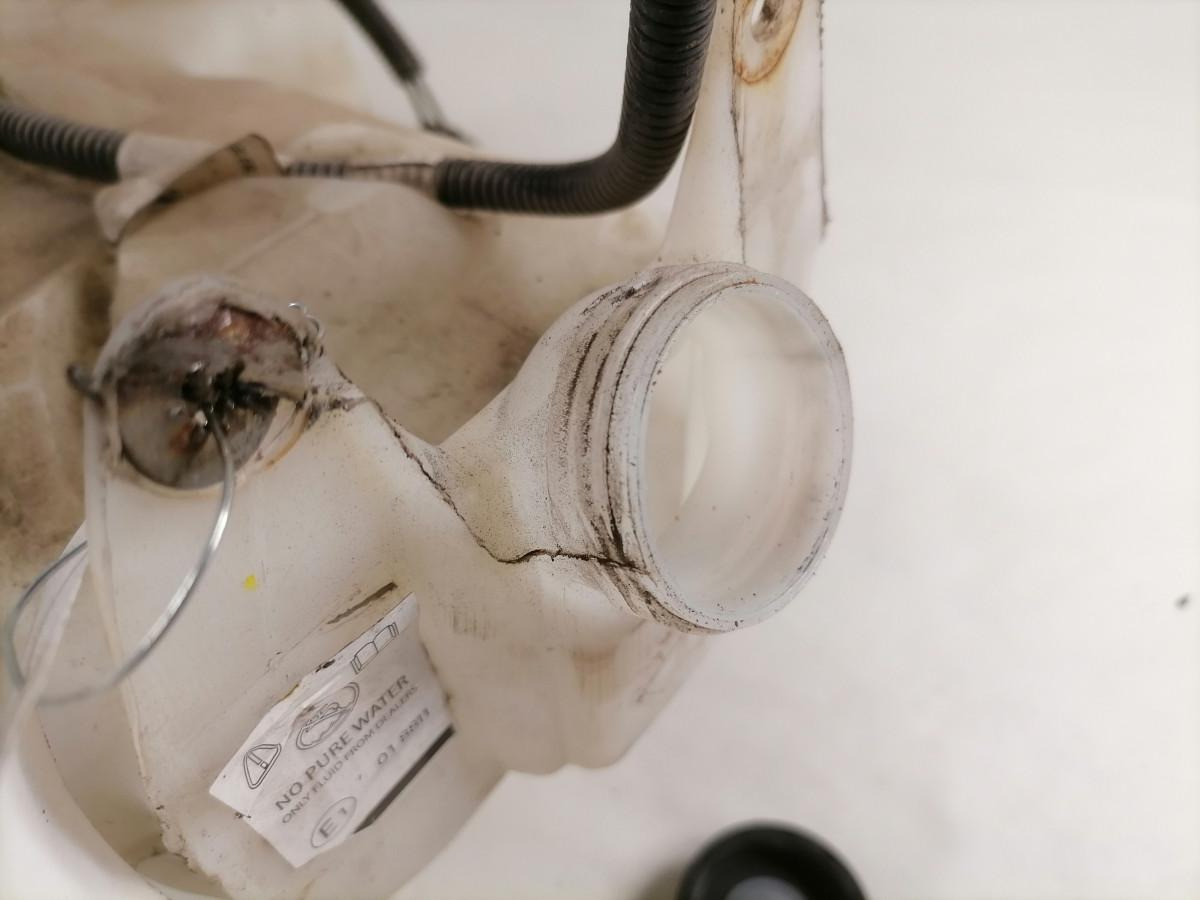 Volvo Windscreen washer fluid tank 20717061 - Limpiaparabrisas para Camión: foto 3 Volvo Windscreen washer fluid tank 20717061 - Limpiaparabrisas para Camión: foto 3