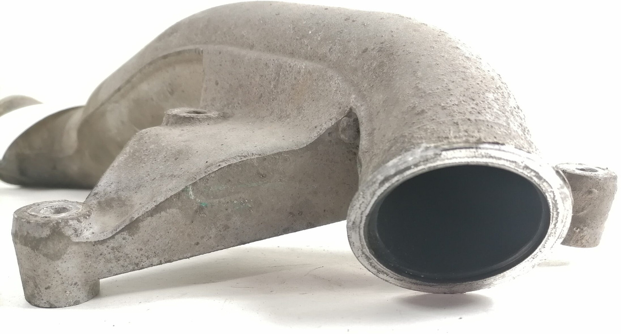 Volvo intercooler pipe 3979999 - Intercooler para Camión: foto 2 Volvo intercooler pipe 3979999 - Intercooler para Camión: foto 2