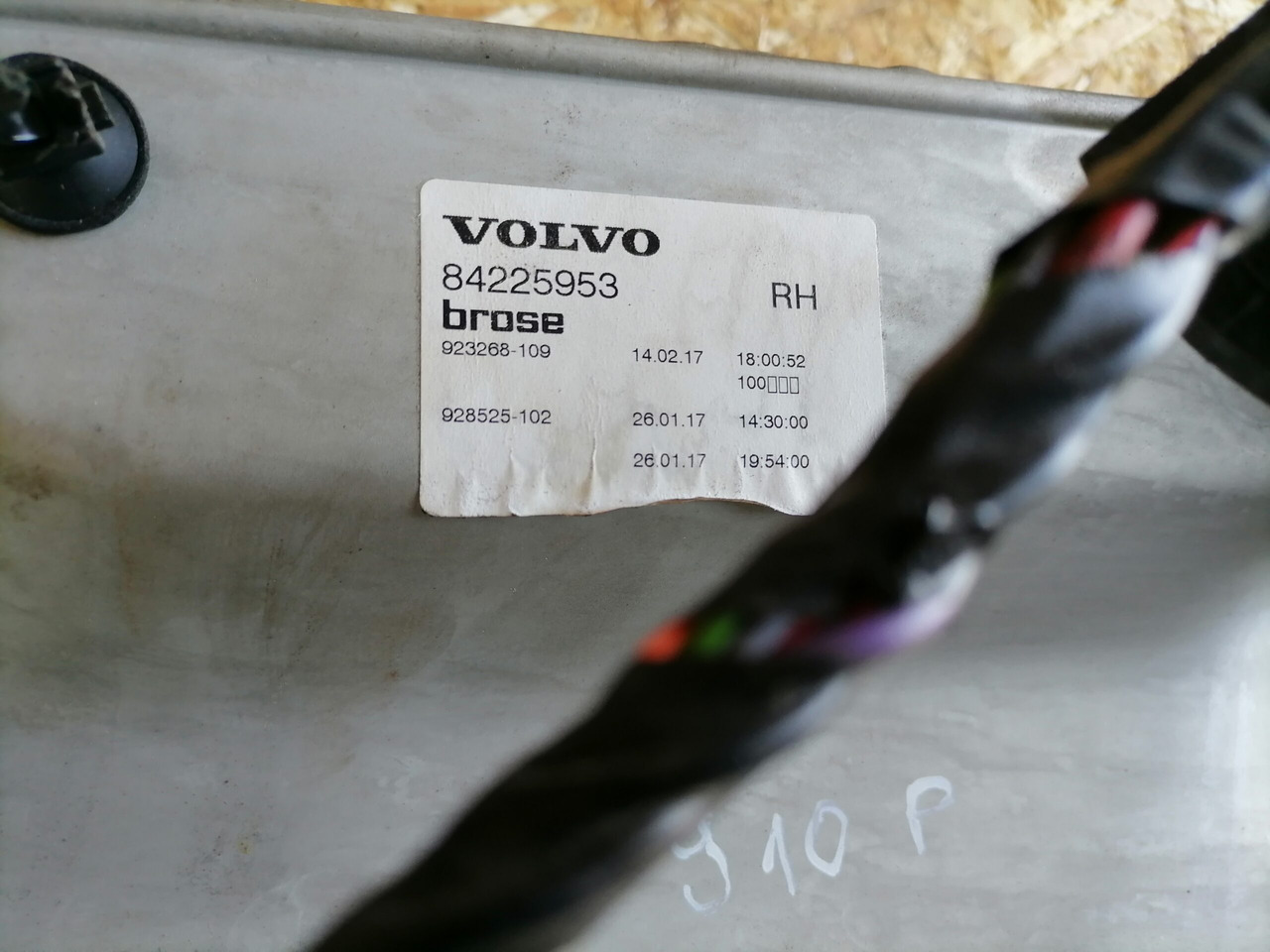 Volvo window mechanism 84055886 - Puerta y piezas para Camión: foto 5 Volvo window mechanism 84055886 - Puerta y piezas para Camión: foto 5