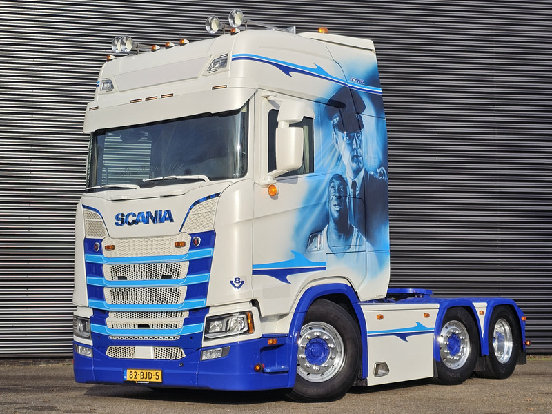 Scania S580 V8 6x2/4 / SPECIAL PAINT / SHOW - Cabeza tractora: foto 1 Scania S580 V8 6x2/4 / SPECIAL PAINT / SHOW - Cabeza tractora: foto 1