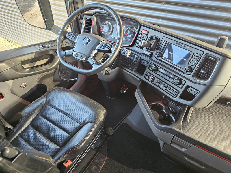 Cabeza tractora Scania S730 V8 6x4 / HYDRAULIC / FULL AIR / RETARDER: foto 14 Cabeza tractora Scania S730 V8 6x4 / HYDRAULIC / FULL AIR / RETARDER: foto 14
