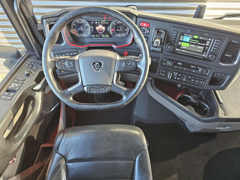 Cabeza tractora Scania S730 V8 6x4 / HYDRAULIC / FULL AIR / RETARDER: foto 15 Cabeza tractora Scania S730 V8 6x4 / HYDRAULIC / FULL AIR / RETARDER: foto 15
