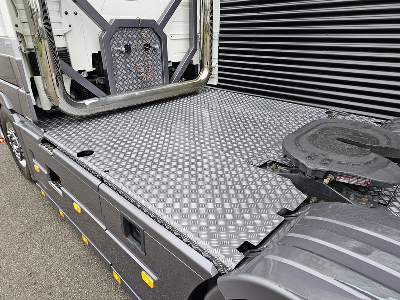 Cabeza tractora Volvo FH400 / SHOWTRUCK / SPECIAL / EXHAUST VALVE / 4X2: foto 10
