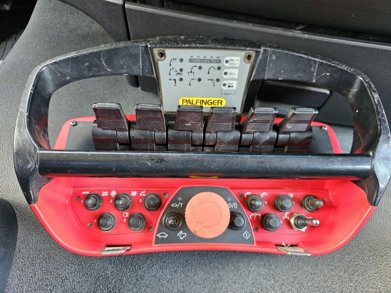 Camión con equipo de cable, Camión grúa MAN TGS 35.400 / 8x4-4 / CONTAINER SYSTEM / PALFINGER Z CRANE: foto 14 Camión con equipo de cable, Camión grúa MAN TGS 35.400 / 8x4-4 / CONTAINER SYSTEM / PALFINGER Z CRANE: foto 14