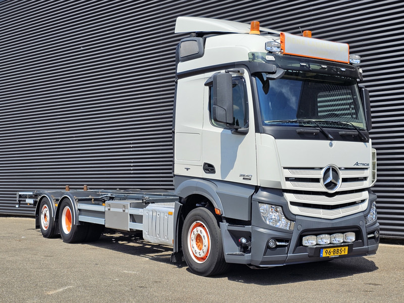 Mercedes-Benz ACTROS 2640 6x2-4 / NL TRUCK - Camión portacontenedore/ Intercambiable: foto 2 Mercedes-Benz ACTROS 2640 6x2-4 / NL TRUCK - Camión portacontenedore/ Intercambiable: foto 2