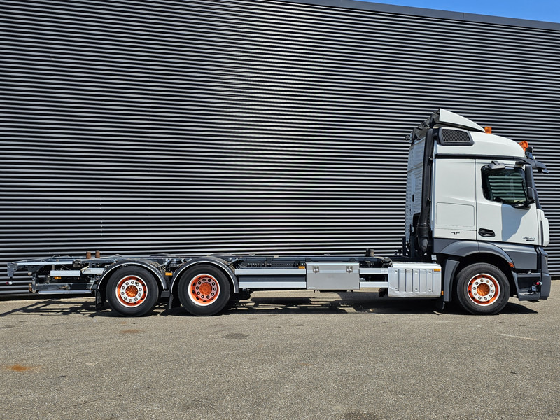 Camión portacontenedore/ Intercambiable Mercedes-Benz ACTROS 2640 6x2-4 / NL TRUCK: foto 6