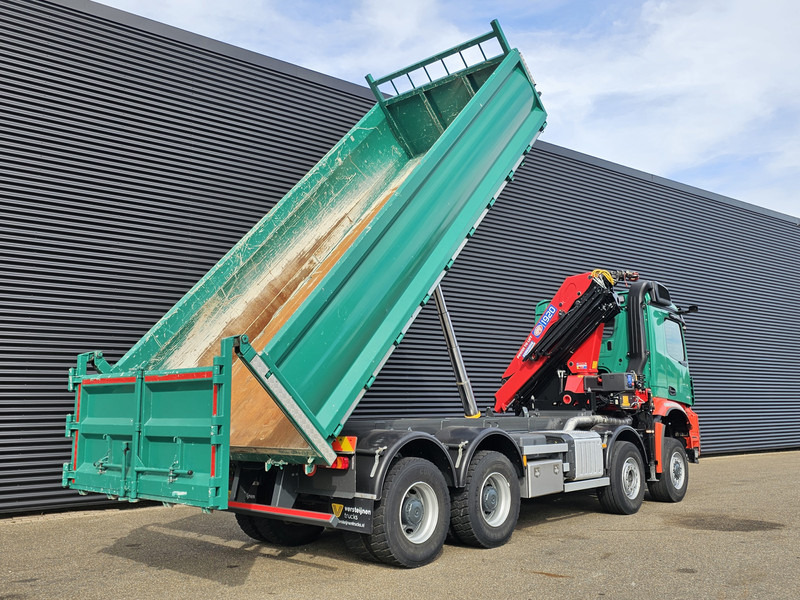 Mercedes-Benz AROCS 4145 / 8X6 / TIPPER + HMF CRANE - Camión volquete, Camión grúa: foto 4 Mercedes-Benz AROCS 4145 / 8X6 / TIPPER + HMF CRANE - Camión volquete, Camión grúa: foto 4