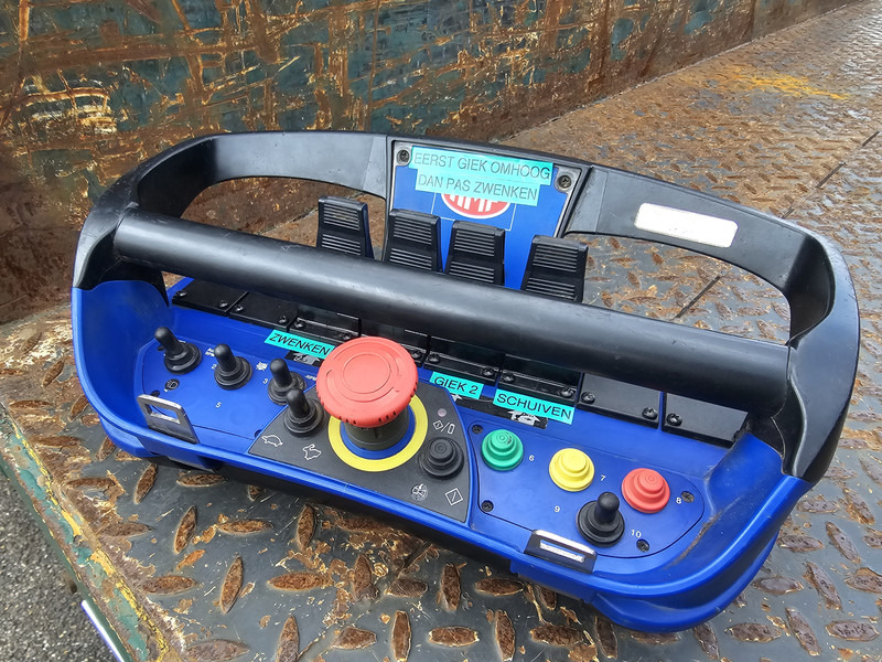 Volvo FE 320 6X2R / 22 t/m KRAN / CRANE / OPRIJ / MACHINE TRANSPORT - Grua de remolque autos: foto 5 Volvo FE 320 6X2R / 22 t/m KRAN / CRANE / OPRIJ / MACHINE TRANSPORT - Grua de remolque autos: foto 5