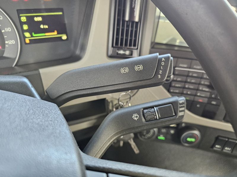 Camión grúa Volvo FM 420 8x2 / HIAB HOOKLIFT + 30 t/m CRANE - KRAN: foto 18 Camión grúa Volvo FM 420 8x2 / HIAB HOOKLIFT + 30 t/m CRANE - KRAN: foto 18