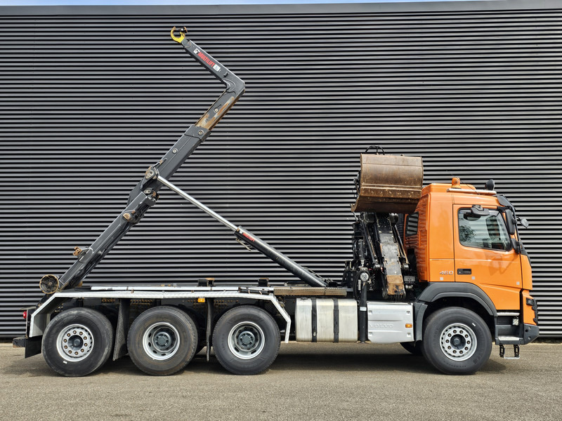 Volvo FMX 460 8x4-4 / HIAB Z CRANE + HOOKLIFT - Camión multibasculante, Camión grúa: foto 4 Volvo FMX 460 8x4-4 / HIAB Z CRANE + HOOKLIFT - Camión multibasculante, Camión grúa: foto 4