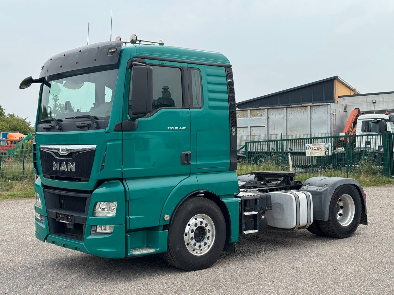 MAN 18.440 4X2 mit Kipphydraulik Top Zustand - Cabeza tractora: foto 1 MAN 18.440 4X2 mit Kipphydraulik Top Zustand - Cabeza tractora: foto 1