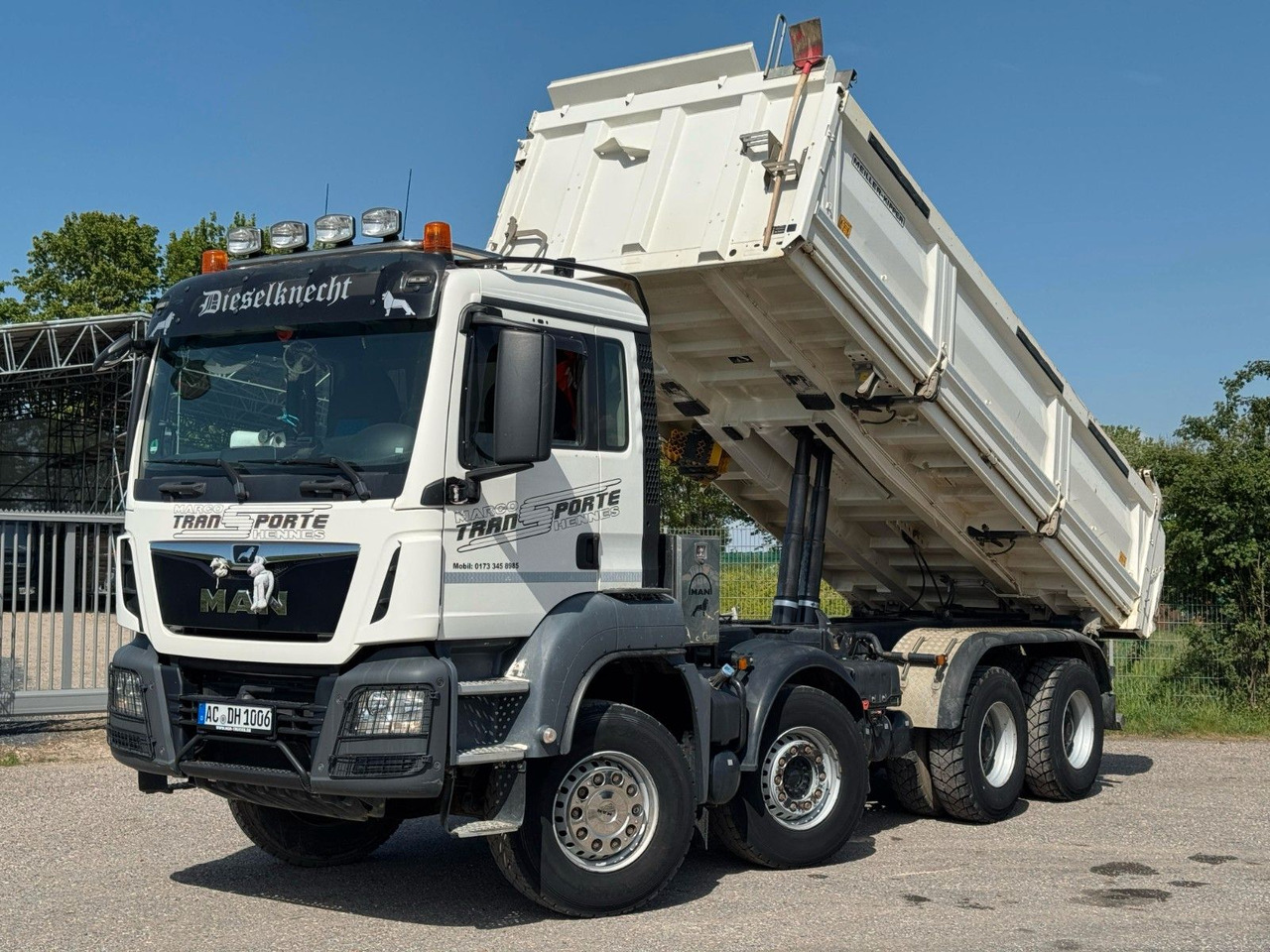 MAN 35.460 8x4 Meiller 3S. Kipper Bordmatik Retarder - Camión volquete: foto 1 MAN 35.460 8x4 Meiller 3S. Kipper Bordmatik Retarder - Camión volquete: foto 1