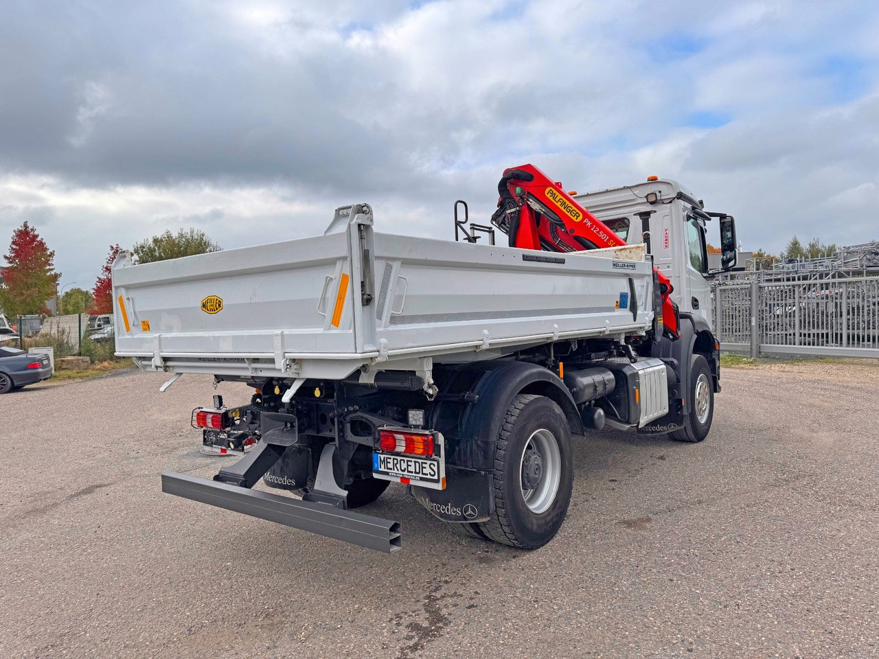 Camión volquete Mercedes-Benz 1840  2140 4X2 Kipper % Kran mit Funk Top Zust.: foto 12