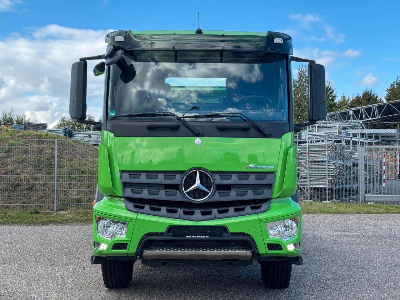 Mercedes-Benz 2643 6X4 Meiller 3 S. Bordmatik Top Zustand - Camión volquete: foto 4 Mercedes-Benz 2643 6X4 Meiller 3 S. Bordmatik Top Zustand - Camión volquete: foto 4
