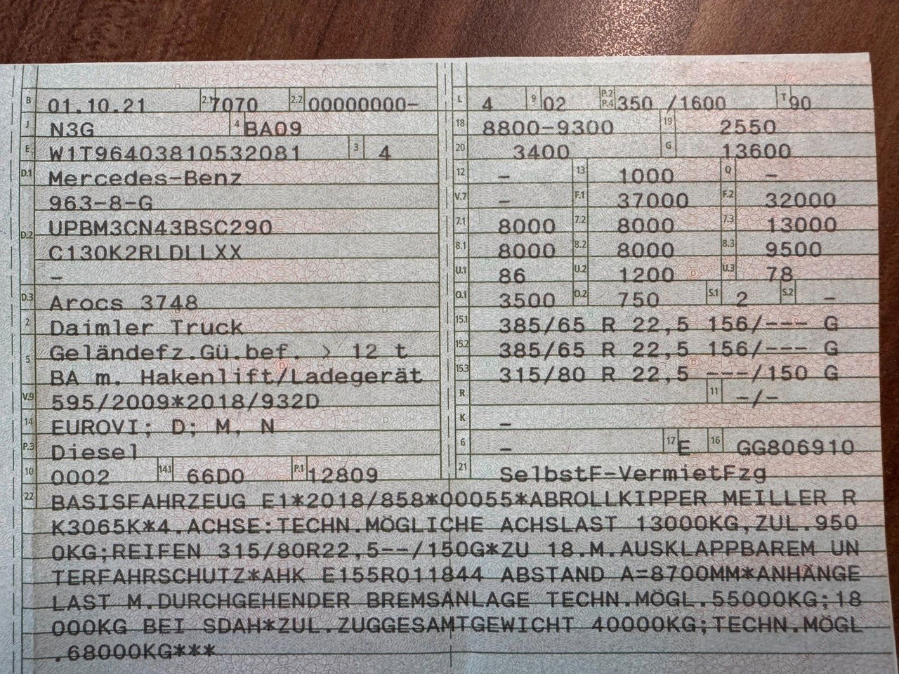 Mercedes-Benz 3748 8X4 Meiller Abroller mit Funk Top  Zustand - Camión multibasculante: foto 2 Mercedes-Benz 3748 8X4 Meiller Abroller mit Funk Top  Zustand - Camión multibasculante: foto 2