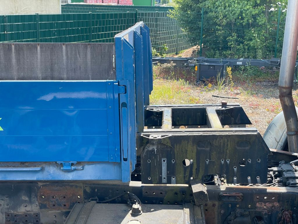 Pritsche lose mit Kransockel  - Camión caja abierta: foto 3 Pritsche lose mit Kransockel  - Camión caja abierta: foto 3