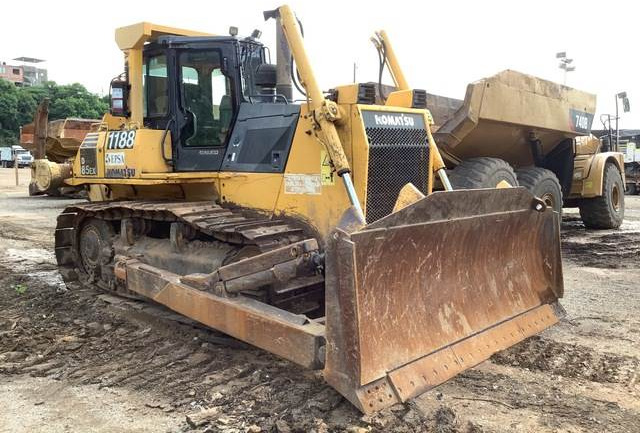 Komatsu D85EX-15 - Bulldozer: foto 4 Komatsu D85EX-15 - Bulldozer: foto 4