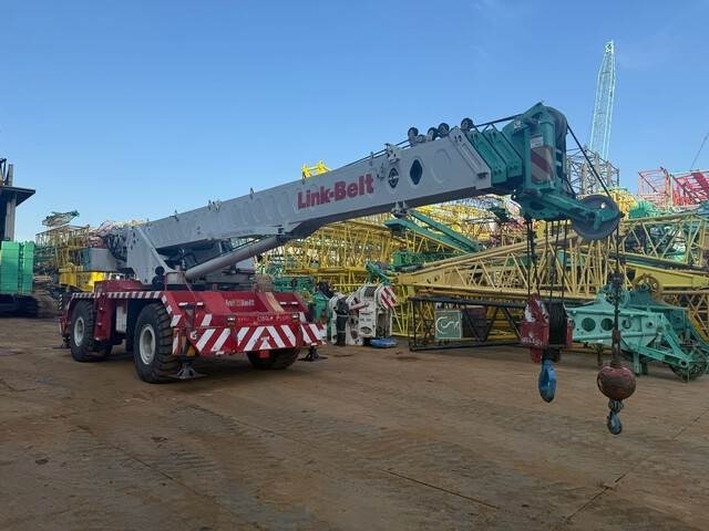 Link-Belt RTC8050-2 - Grúa para terrenos difíciles: foto 4 Link-Belt RTC8050-2 - Grúa para terrenos difíciles: foto 4