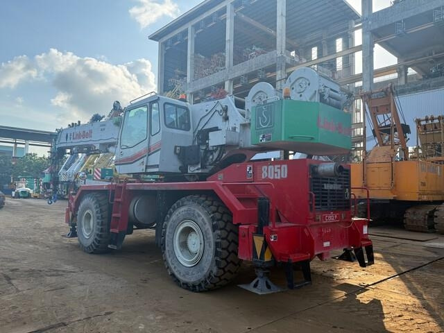 Link-Belt RTC8050-2 - Grúa para terrenos difíciles: foto 2 Link-Belt RTC8050-2 - Grúa para terrenos difíciles: foto 2