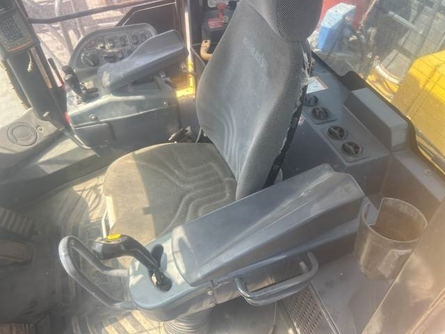 Leasing de  Komatsu WA600-6R Komatsu WA600-6R: foto 18 Leasing de  Komatsu WA600-6R Komatsu WA600-6R: foto 18