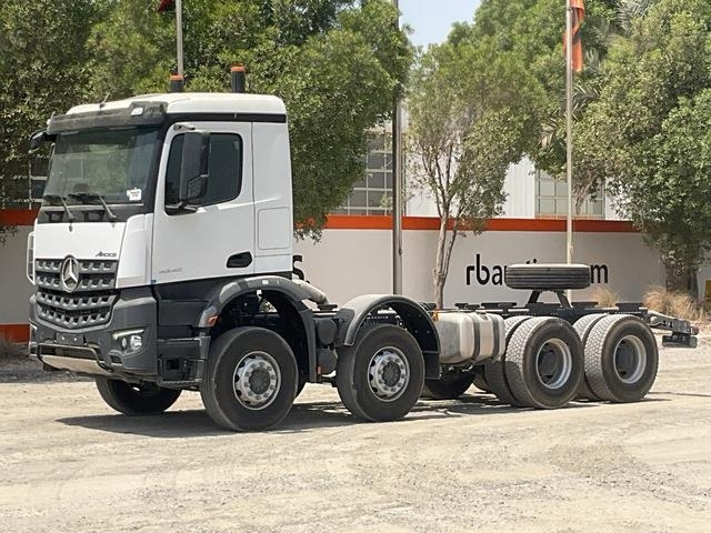 Mercedes-Benz Arocs 4240 - Camión chasis: foto 1 Mercedes-Benz Arocs 4240 - Camión chasis: foto 1