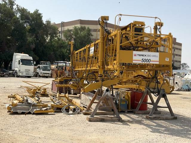 Terex/Bid-Well 5000 - Pavimentadora de encofrado deslizante: foto 2 Terex/Bid-Well 5000 - Pavimentadora de encofrado deslizante: foto 2