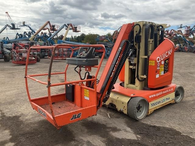 JLG Toucan 12E Plus - Plataforma de mástil vertical: foto 1 JLG Toucan 12E Plus - Plataforma de mástil vertical: foto 1
