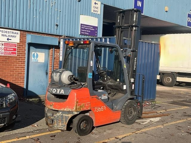 Carretilla elevadora Toyota 02-8FGF25: foto 19 Carretilla elevadora Toyota 02-8FGF25: foto 19