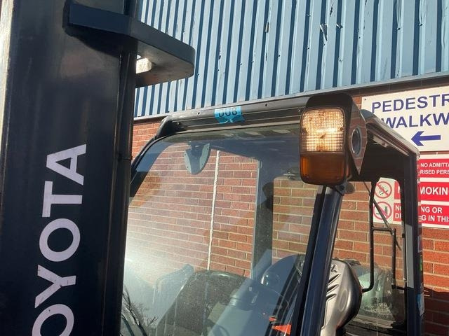 Carretilla elevadora Toyota 02-8FGF25: foto 13 Carretilla elevadora Toyota 02-8FGF25: foto 13