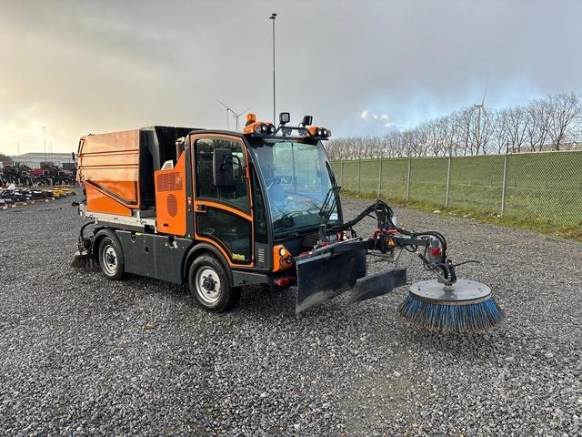 Boschung Pony P4T - Barredora vial: foto 5 Boschung Pony P4T - Barredora vial: foto 5